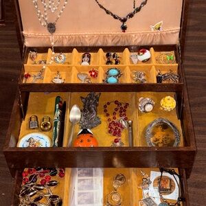 Antique Memorabilia Box. Vintage Centurian Jewelry Box Chest.